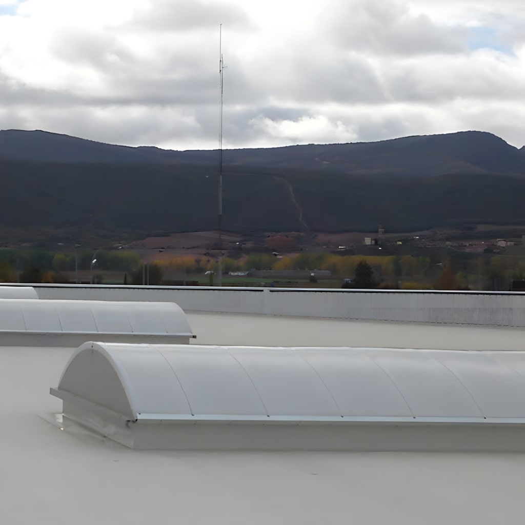 Skylights with modular multiwall polycarbonate system